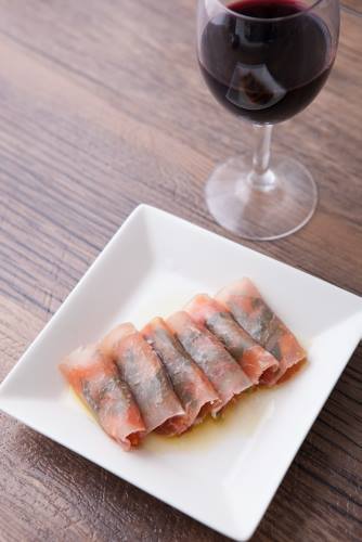 001100 - アスタキサンチンで疲労回復効果あり！今が旬の鮭を使った爽やかなレシピ。