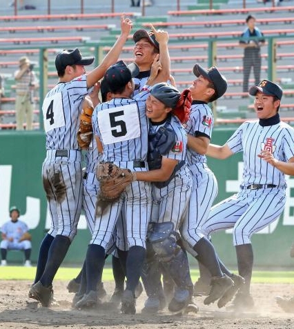 001299 - 【2015年夏・白樺学園】(北北海道)高校野球選手、身長・体重一覧