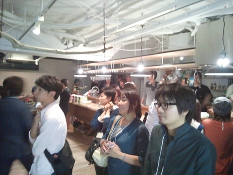 00413 - 【筋トレもできる？】上野に登場したシェアオフィス、「いいオフィス」オープンイベントへ行ってきました